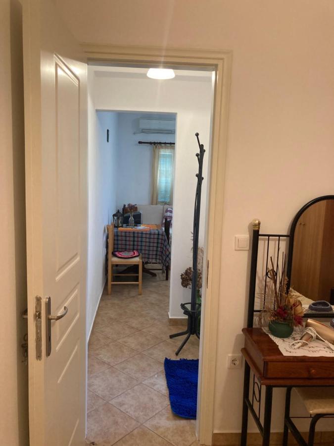 Agkyra Rooms Aladhinon Bagian luar foto