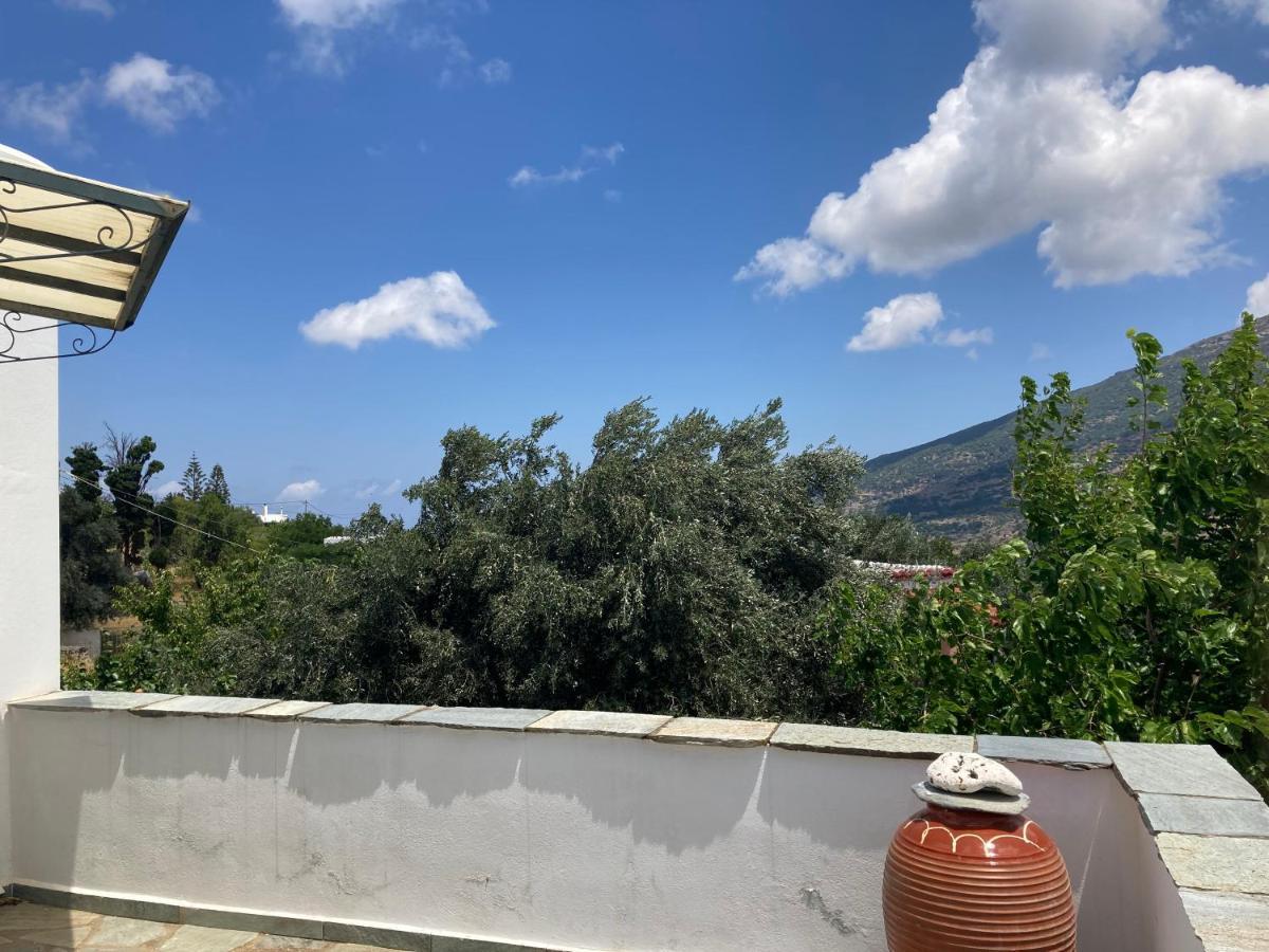 Agkyra Rooms Aladhinon Bagian luar foto