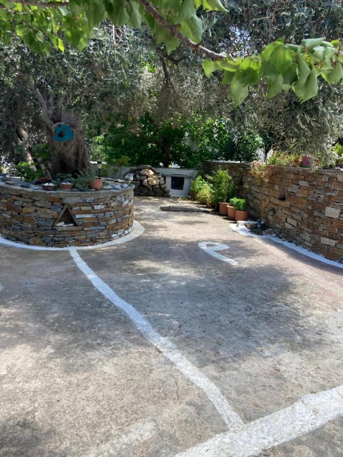 Agkyra Rooms Aladhinon Bagian luar foto