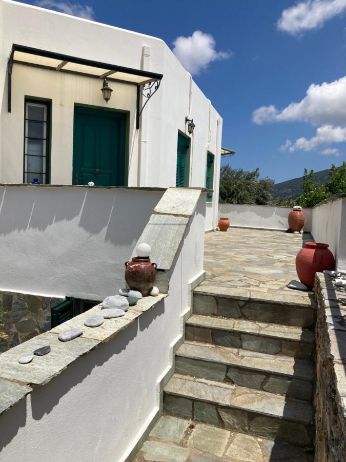 Agkyra Rooms Aladhinon Bagian luar foto
